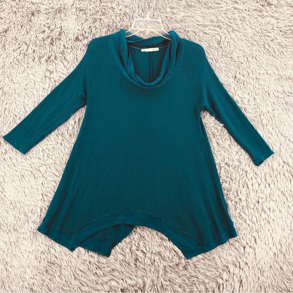 Maurices Sweater Womens Size Large Shark Bite Hem Waffle Knit Cowl Neck Light